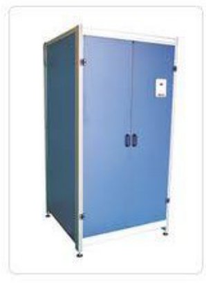 Tyre heating cabinet